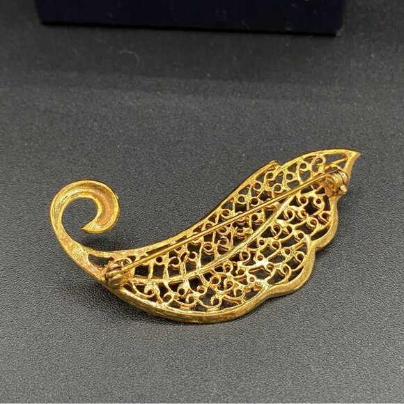 Vintage Anne Klein II Gold Plated Filigree Leaf Brooch - Picture 7 of 11